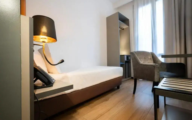 London Hotel