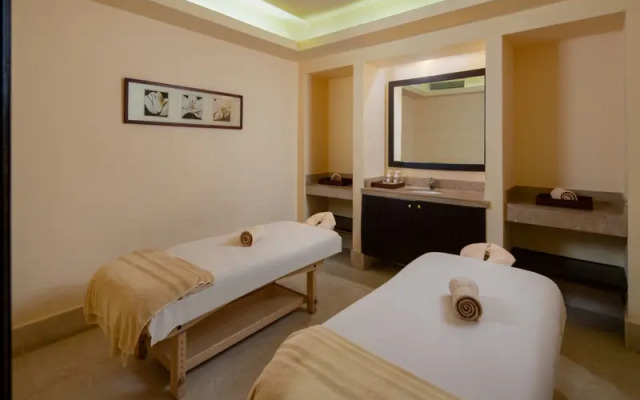 Jaz Oriental Resort