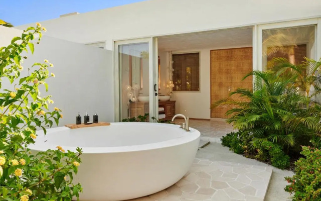 Sirru Fen Fushi Private Lagoon Resort