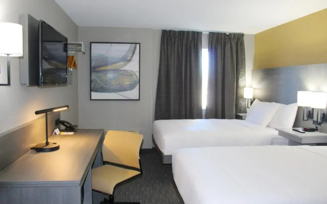 Days Inn by Wyndham Stony Plain