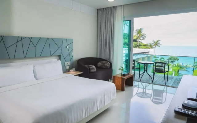 KC Beach Club & Pool Villas