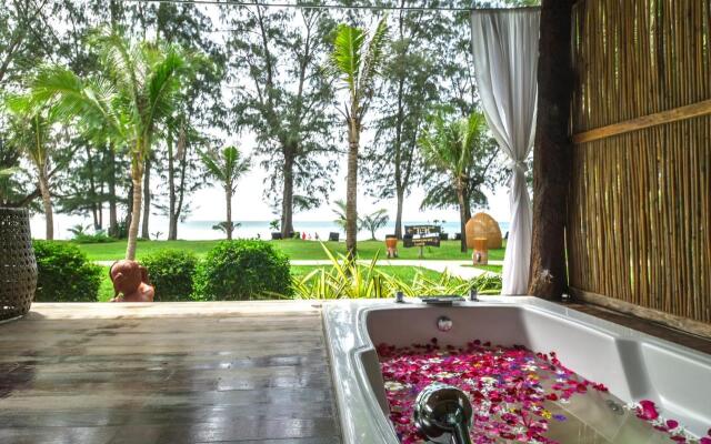 Long Beach Chalet Hotel
