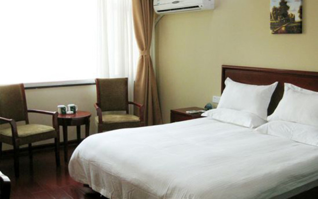 GreenTree Inn Haiyang Sweaters Town Business Hotel