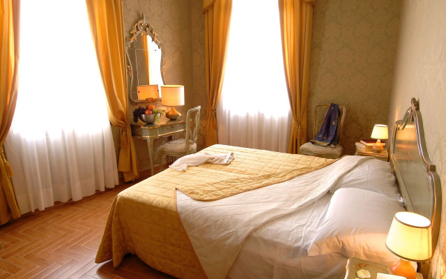 Hotel Canal