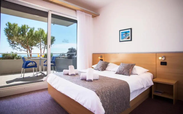 Hotel More