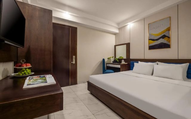 Sapphire Hotel