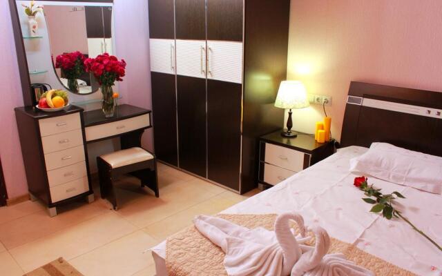 Roses Garden Hotel