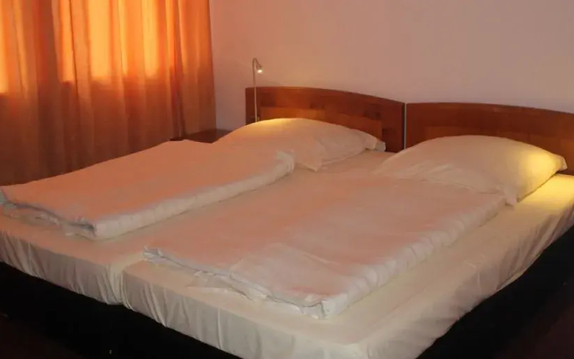 Hotel Charlton