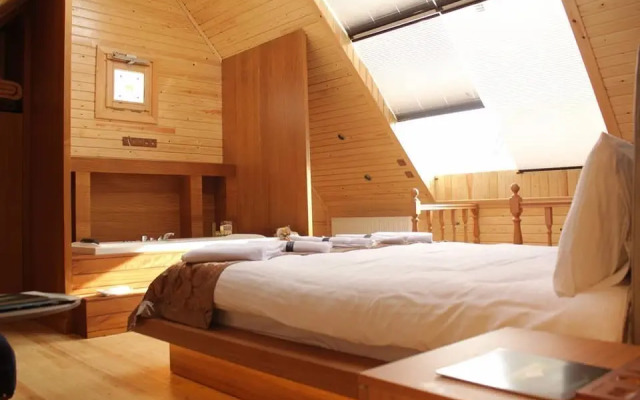 Snowdora Hotel