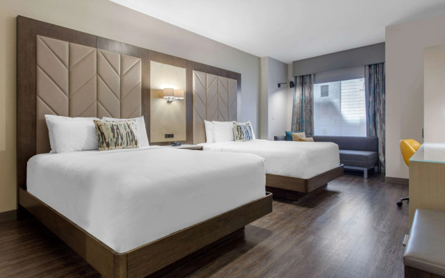 Cambria Hotel Downtown-Center City