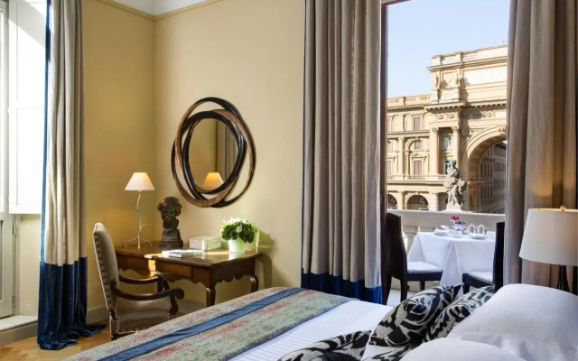 Hotel Savoy