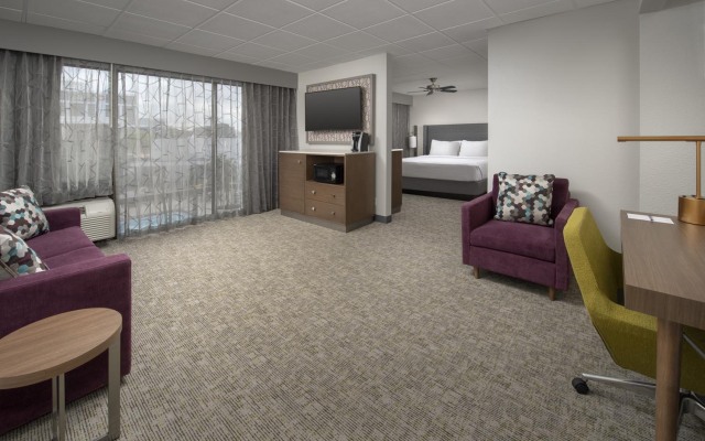 Crowne Plaza San Antonio Airport by IHG