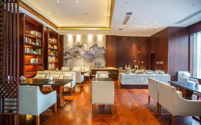 Wan Tsui Tong Riverside Hotel