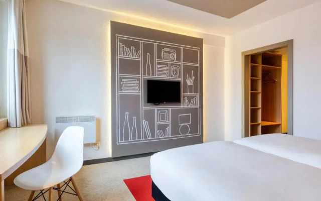 B&B HOTEL Mons Gare