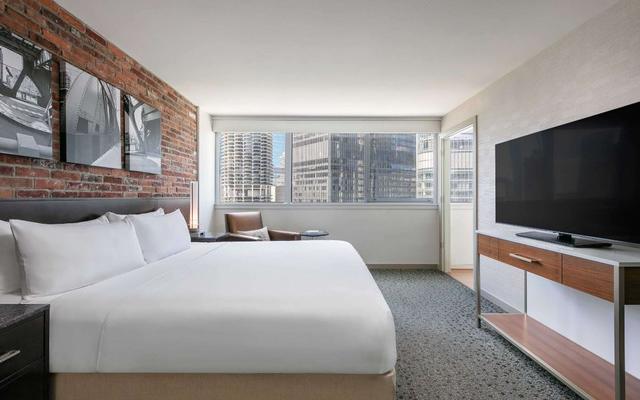 The Royal Sonesta Chicago Downtown