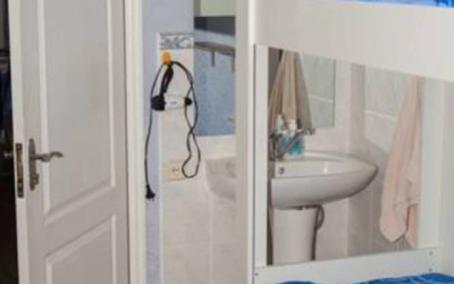 Hostel Chernihivska Metro Station