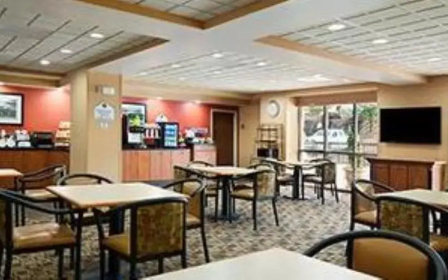 Holiday Inn Express Columbia - Two Notch by IHG
