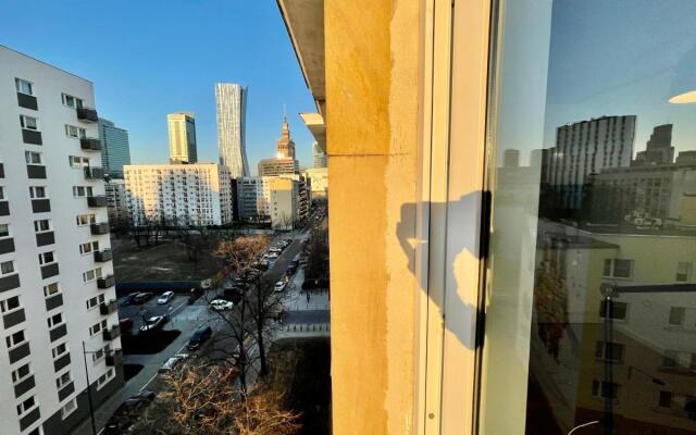 HOLIDAY 2 WiFi 300Mbs 70’TV Netflix HBO Max Apple