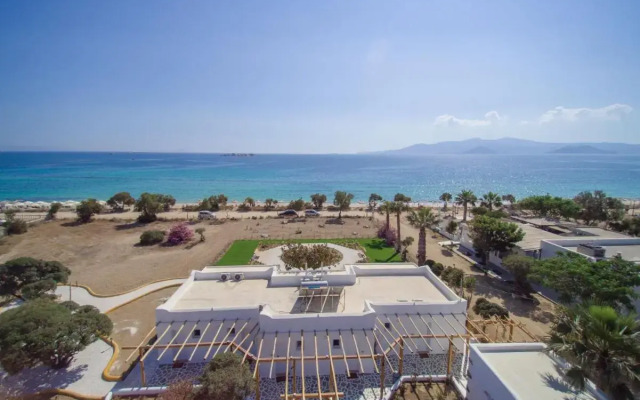 Glaronissi Beach