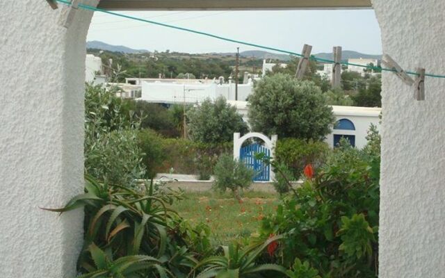 Aliki Panorama Rooms