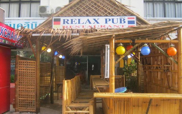 Relax Pub & Guesthouse