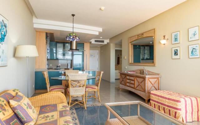Holiday Club Jardin Amadores Hotel