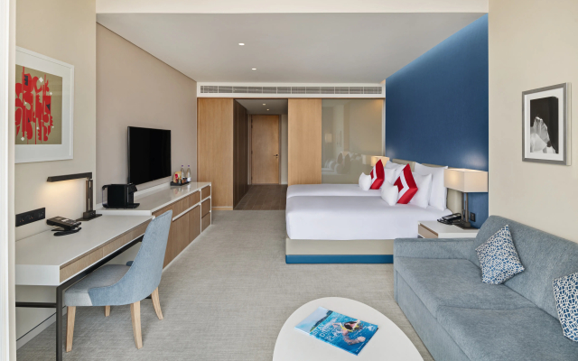 JA Lake View Hotel, Dubai