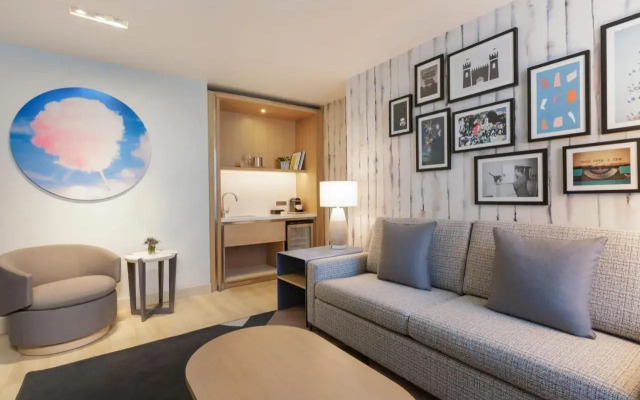 The Viv Hotel, Anaheim, a Tribute Portfolio Hotel