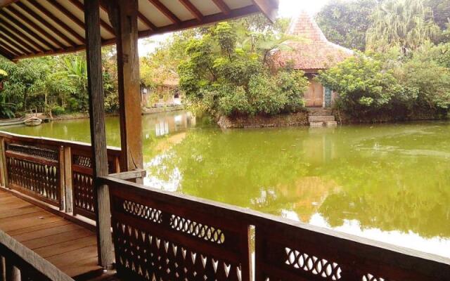 Sapulidi Cafe, Resort & Gallery