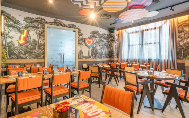 Отель Leonardo Hotel Milan City Center