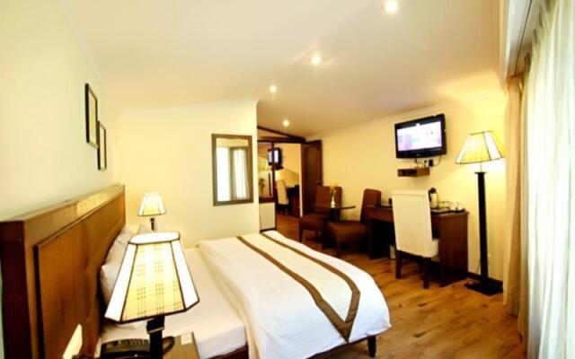 East Bourne Resort