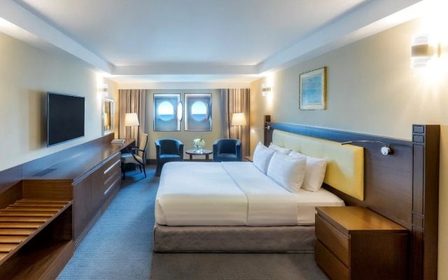 Queen Elizabeth 2 Hotel by Accor