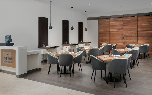 Crowne Plaza San Antonio Airport by IHG