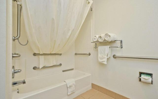 Best Western Limestone Inn & Suites