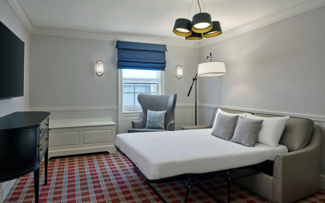 Morrison House Old Town Alexandria, Autograph Collection