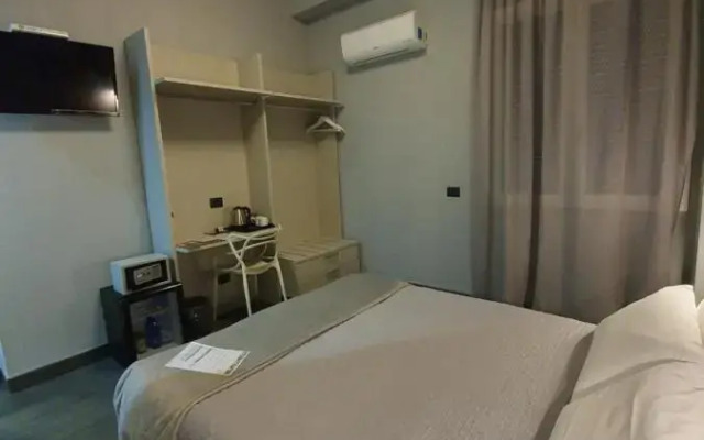 Alma Hotel
