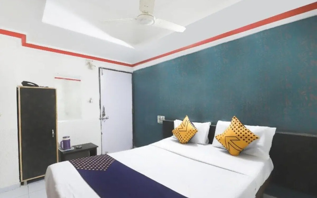 Hotel Ashish