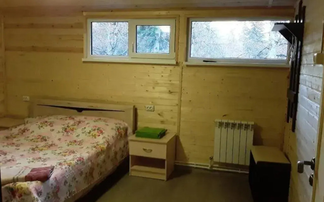 Lesnaya Imperiya Turisticheskaya Baza