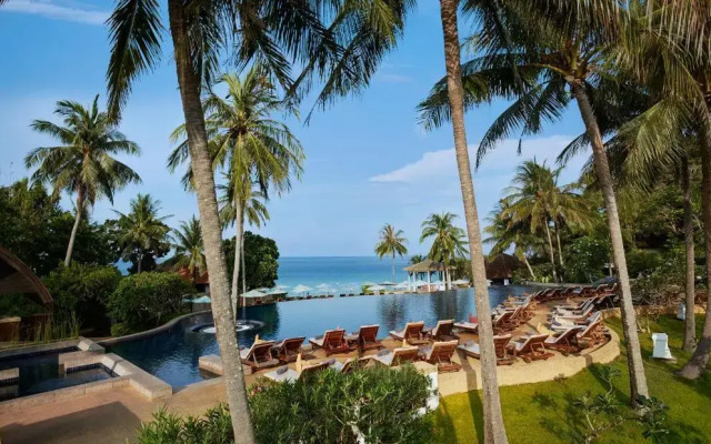 Rawi Warin Resort and Spa