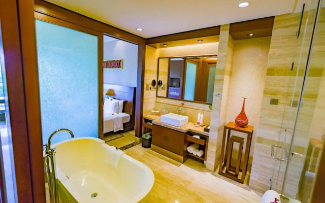 Grand Metropark Villa Resort Sanya Yalong Bay