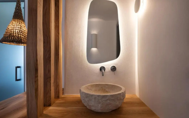 Kosmitis Suites & Villas