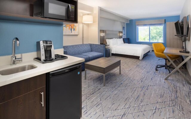 Holiday Inn Express Hotel & Suites New Tampa I-75, an IHG Hotel