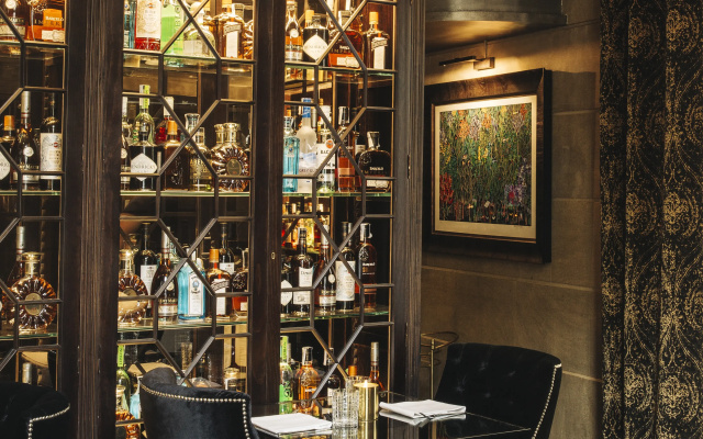 Bagues, a Small Luxury s of the World