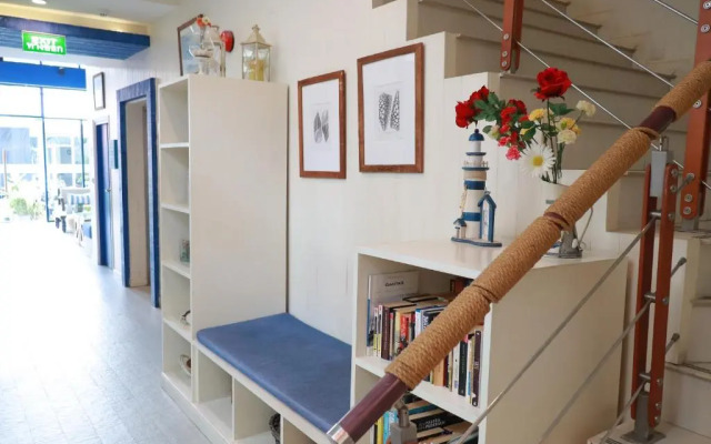 The Blue Pearl Kata Hotel