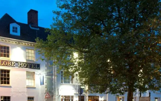 Globe Hotel