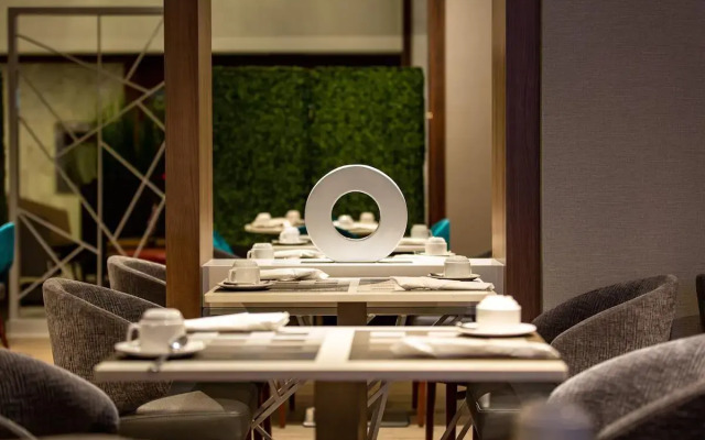 Holiday Inn Toronto Downtown Centre by IHG