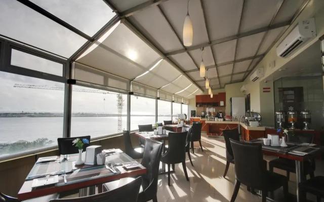 Unima Grand Hotel