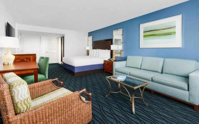 Coco Key Hotel & Water Park Resort - Image 5