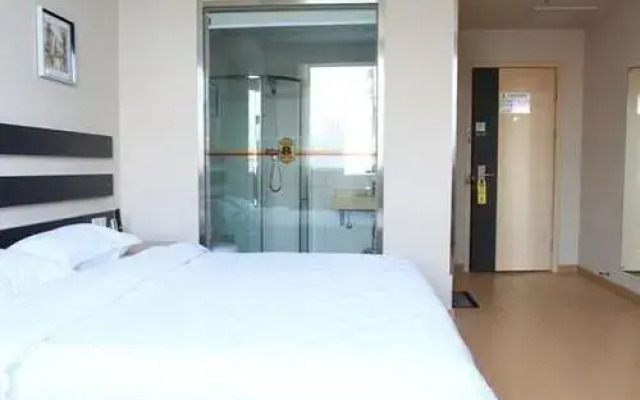 Super 8 Hotel Shijiazhuang New Railway Station West Square