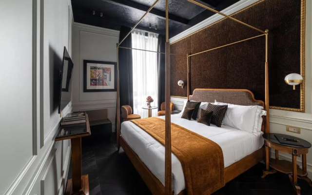 HT6 Hotel